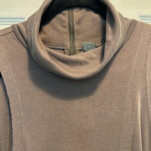 We The Free Taupe Ribbed Tunic Top